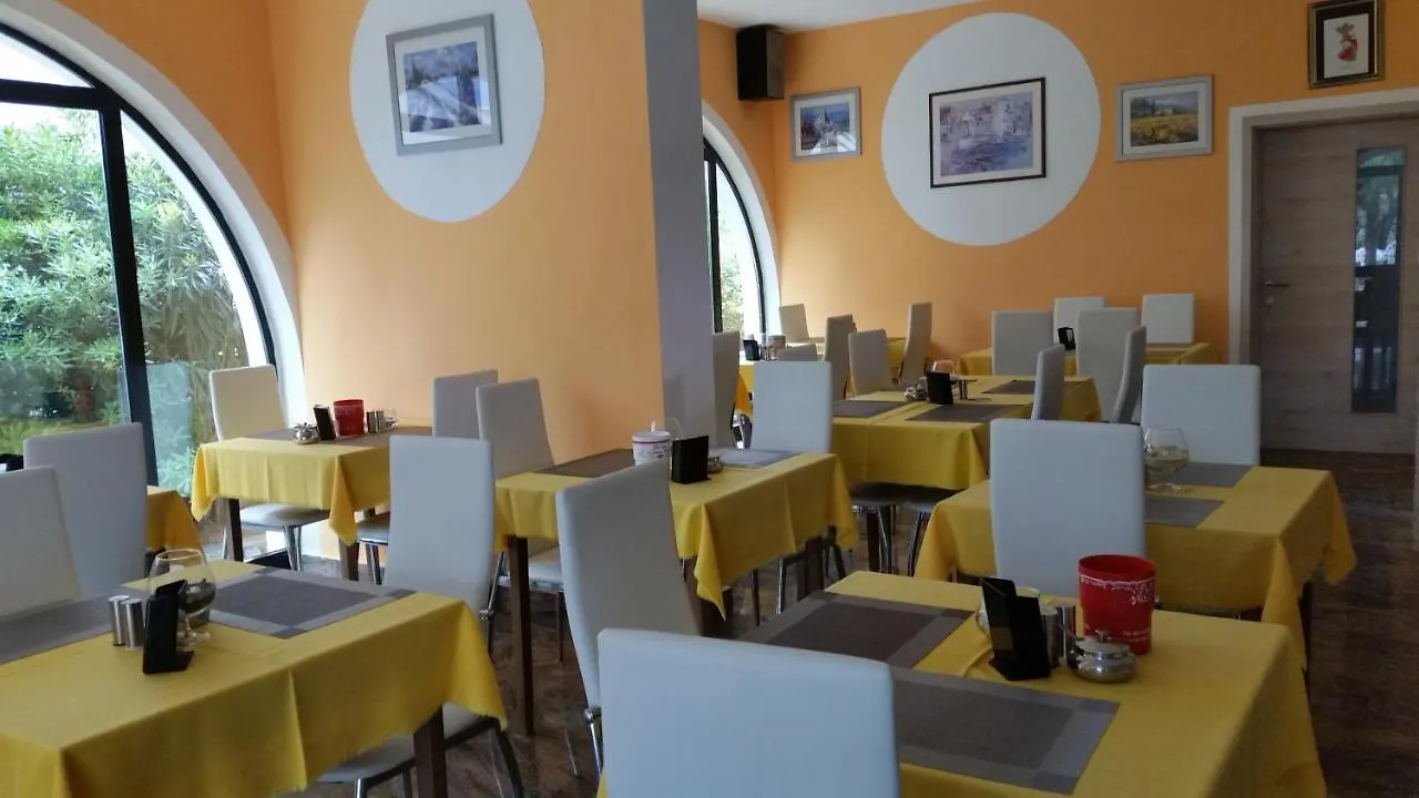 Nocleg ze śniadaniem B&B La Perla 1 Punat